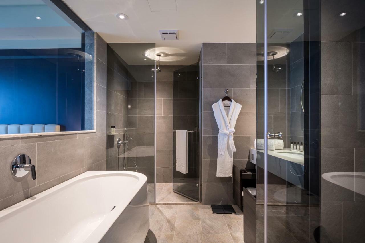 Park Lees Hotel Kaohsziung Kültér fotó Bathroom